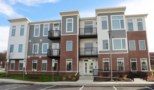 VALLEY RUN IS NOW LEASING!