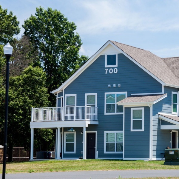 🏠Available 1 & 3 Bedroom Rentals From $860 -$1193/mo* at The Willows at Cecilton!

The Willows at Cecilton is an affordable* rental community located in Cecilton, Cecil County, MD. Convenient to shopping and dining the community is situated near Route 213 and 301 and is within a few short miles to Middletown, DE. The community  offers modern kitchens, washer/dryer in-unit, balconies/patios, large closets and extra storage space. There is also a picturesque park bordering the community. Voucher holders welcome! 

Apply Now!
📞410.286.1125 
📍203 E Main St. Cecilton, MD 21913
🔗willowsatcecilton.com
🕰️ Mon-Fri | 8am-4:30pm 
*Note: Income restrictions apply. Ask manager for details.
